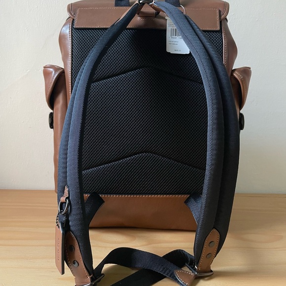 Coach Hike Backpack - Picture 8 of 11